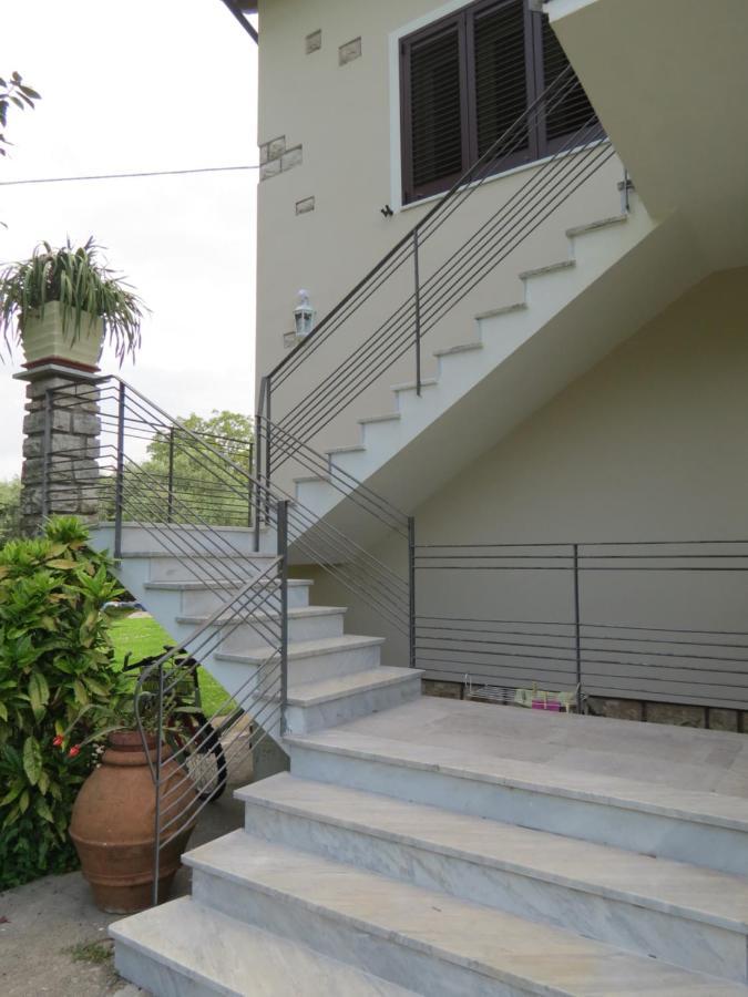 Casa Vacanze “Bouganville” Loc Avane Pisa Vecchiano Bagian luar foto