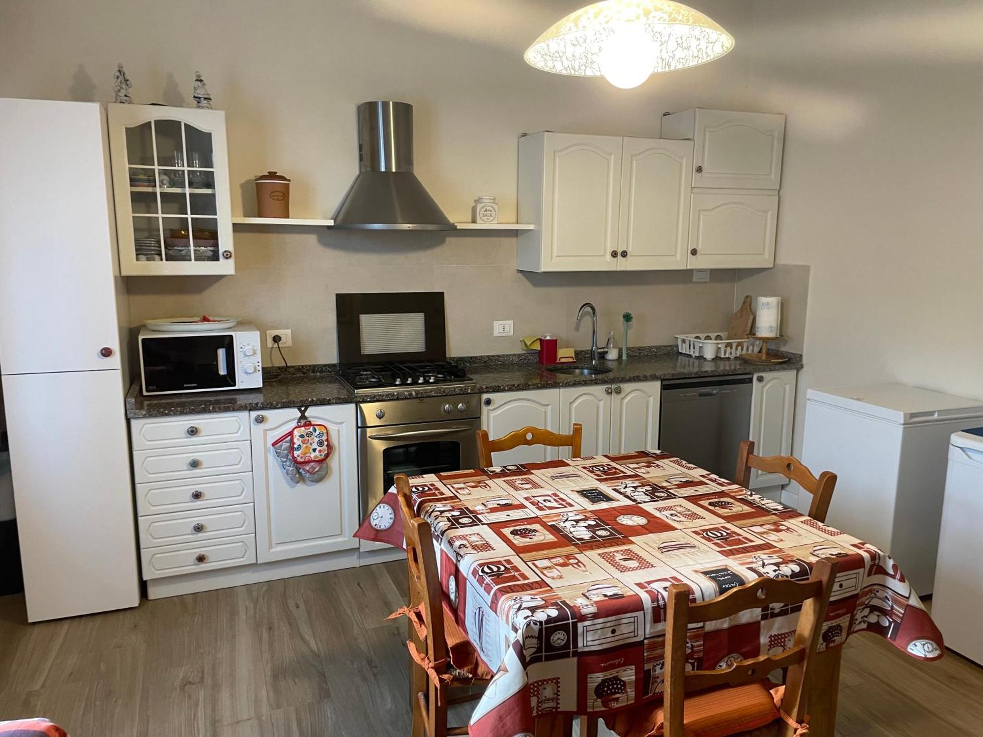 Casa Vacanze “Bouganville” Loc Avane Pisa Vecchiano Bagian luar foto