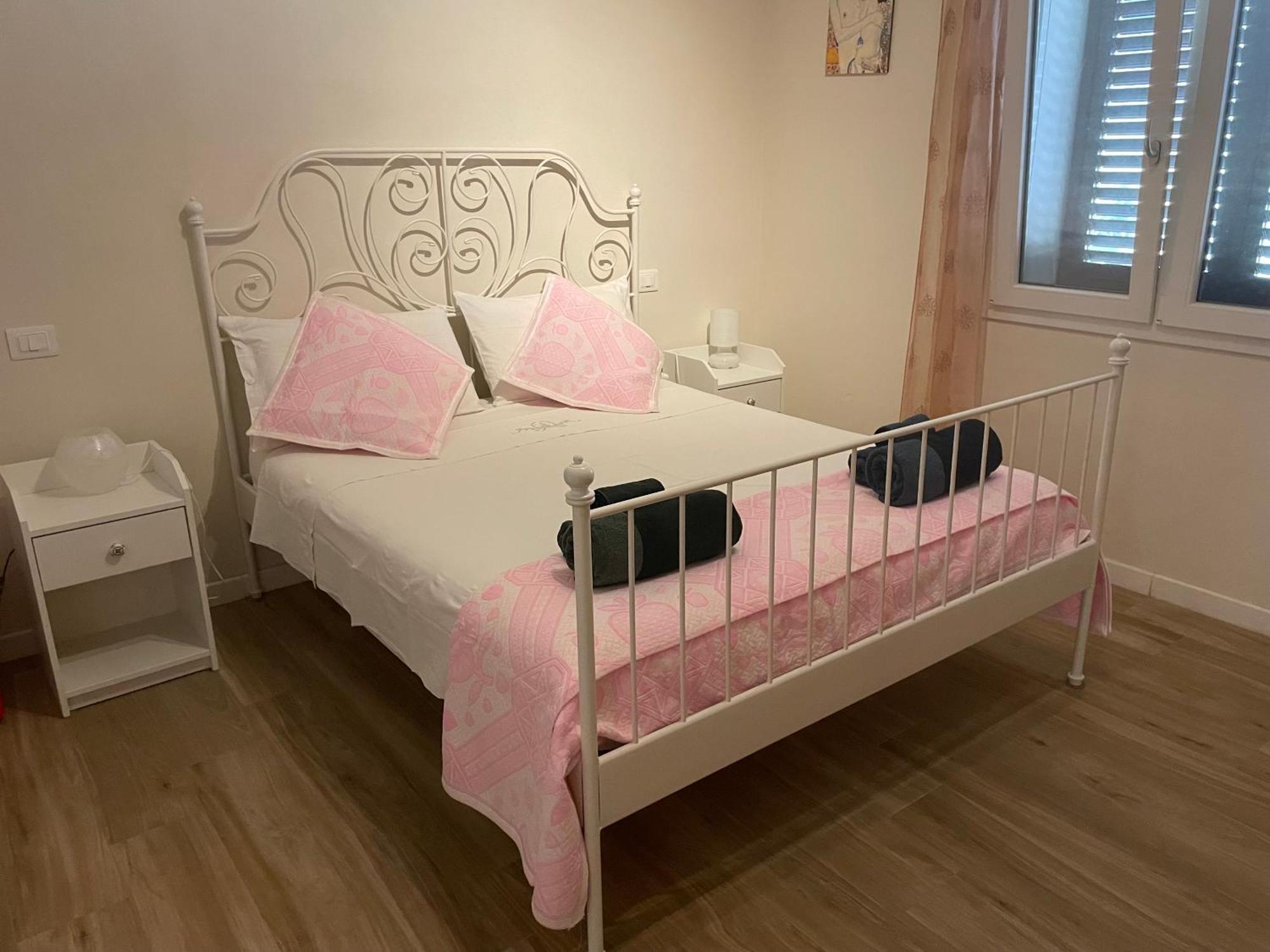 Casa Vacanze “Bouganville” Loc Avane Pisa Vecchiano Bagian luar foto
