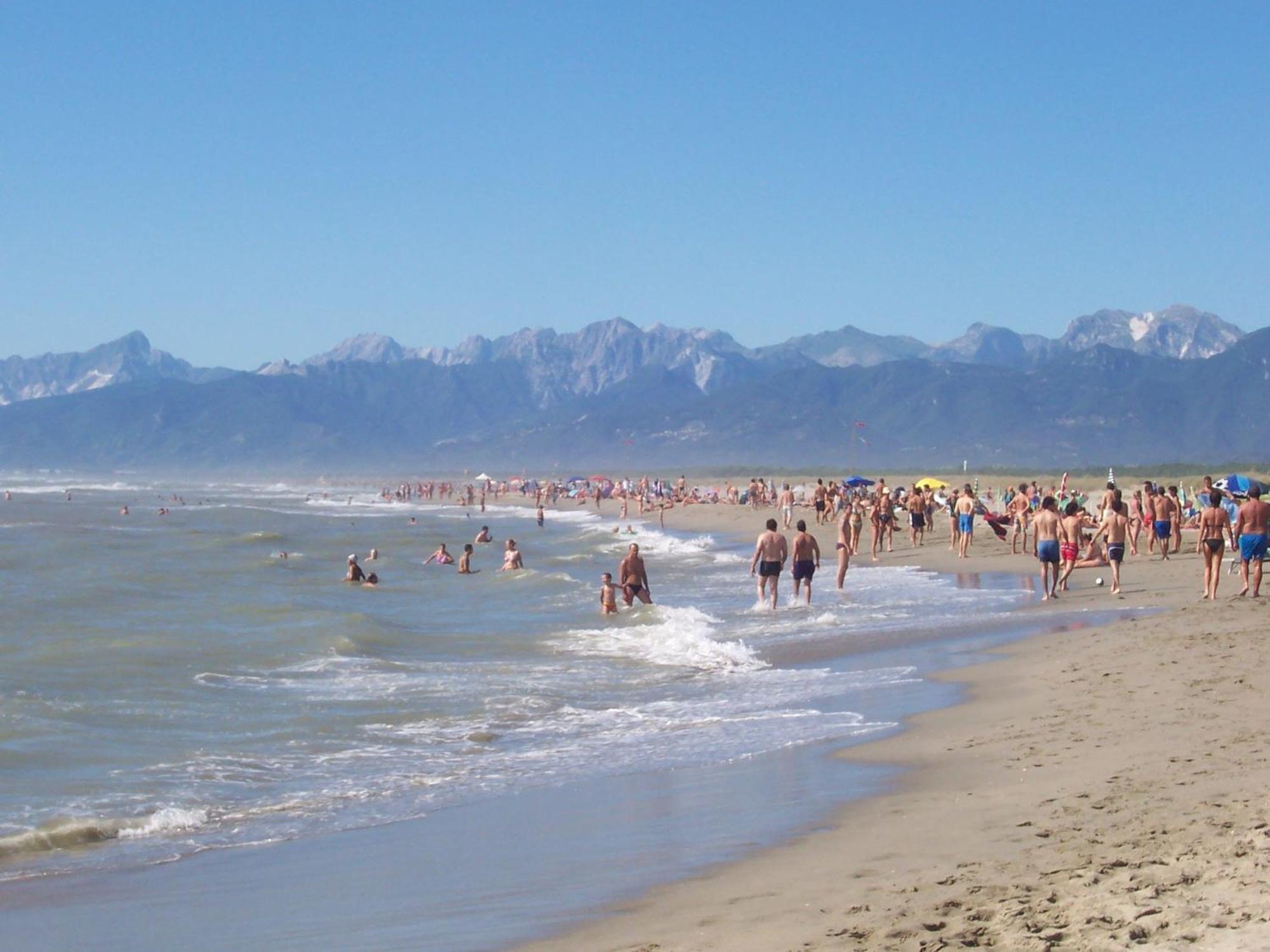 Casa Vacanze “Bouganville” Loc Avane Pisa Vecchiano Bagian luar foto